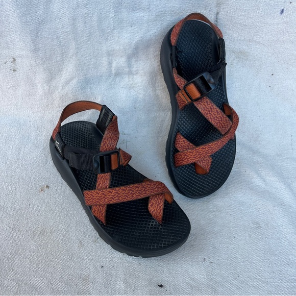 Chaco Z/2 Classic Black and Rust Sandals for Hiking and Casual Wear W7 /M5.5 EUC - Picture 2 of 11